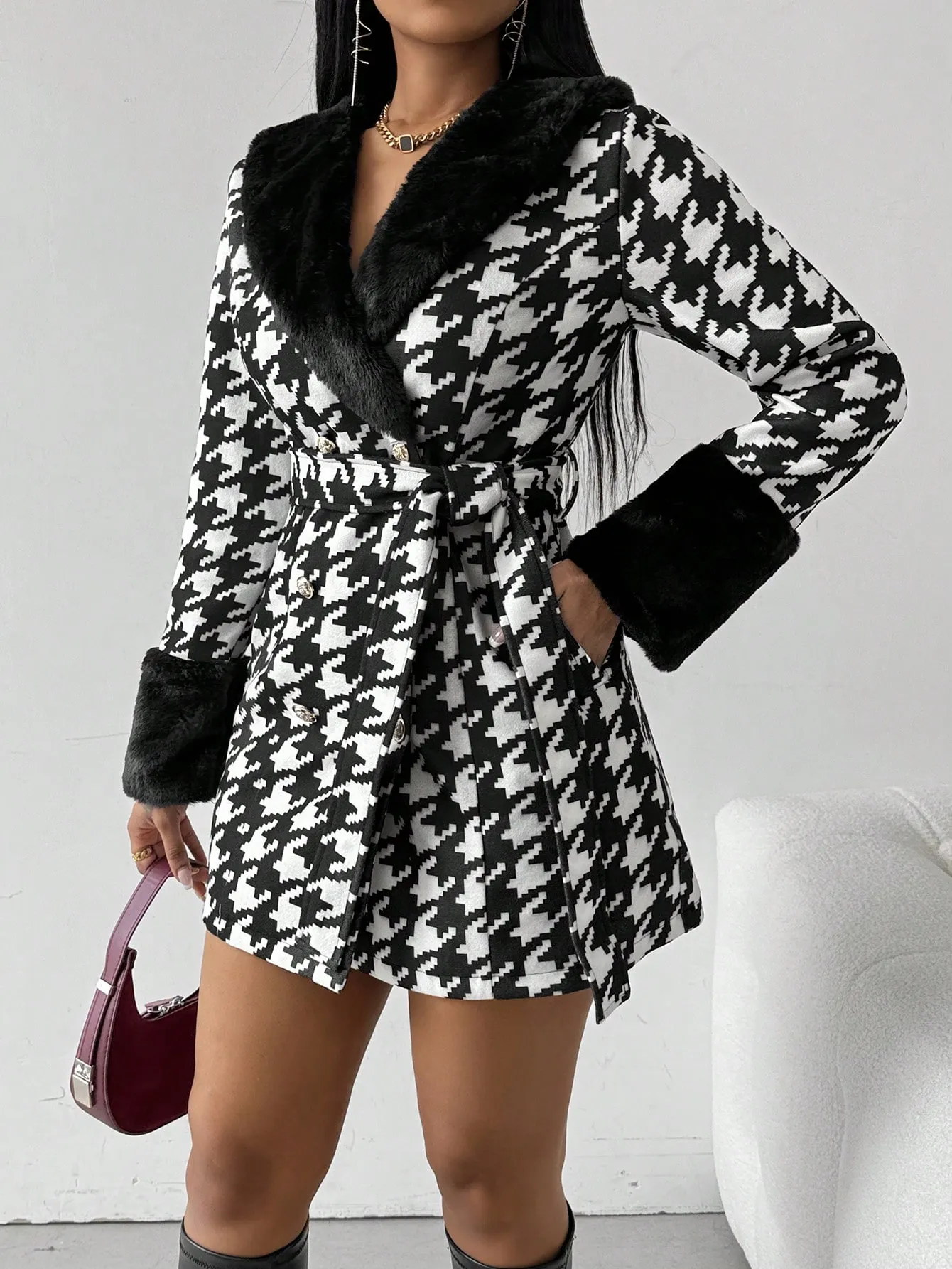 sz2408058738744944_00