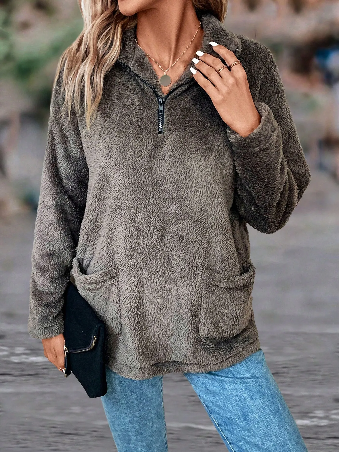 sz2308108888848877_05