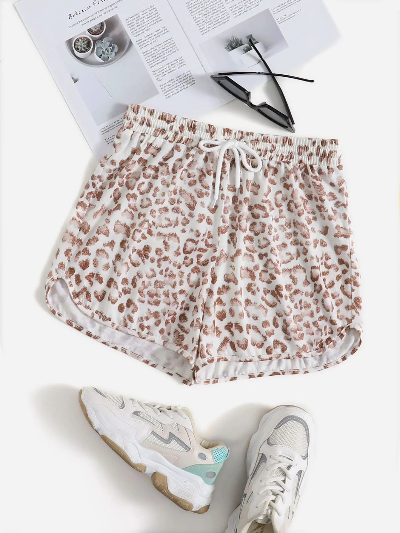 swshorts23210329482_00