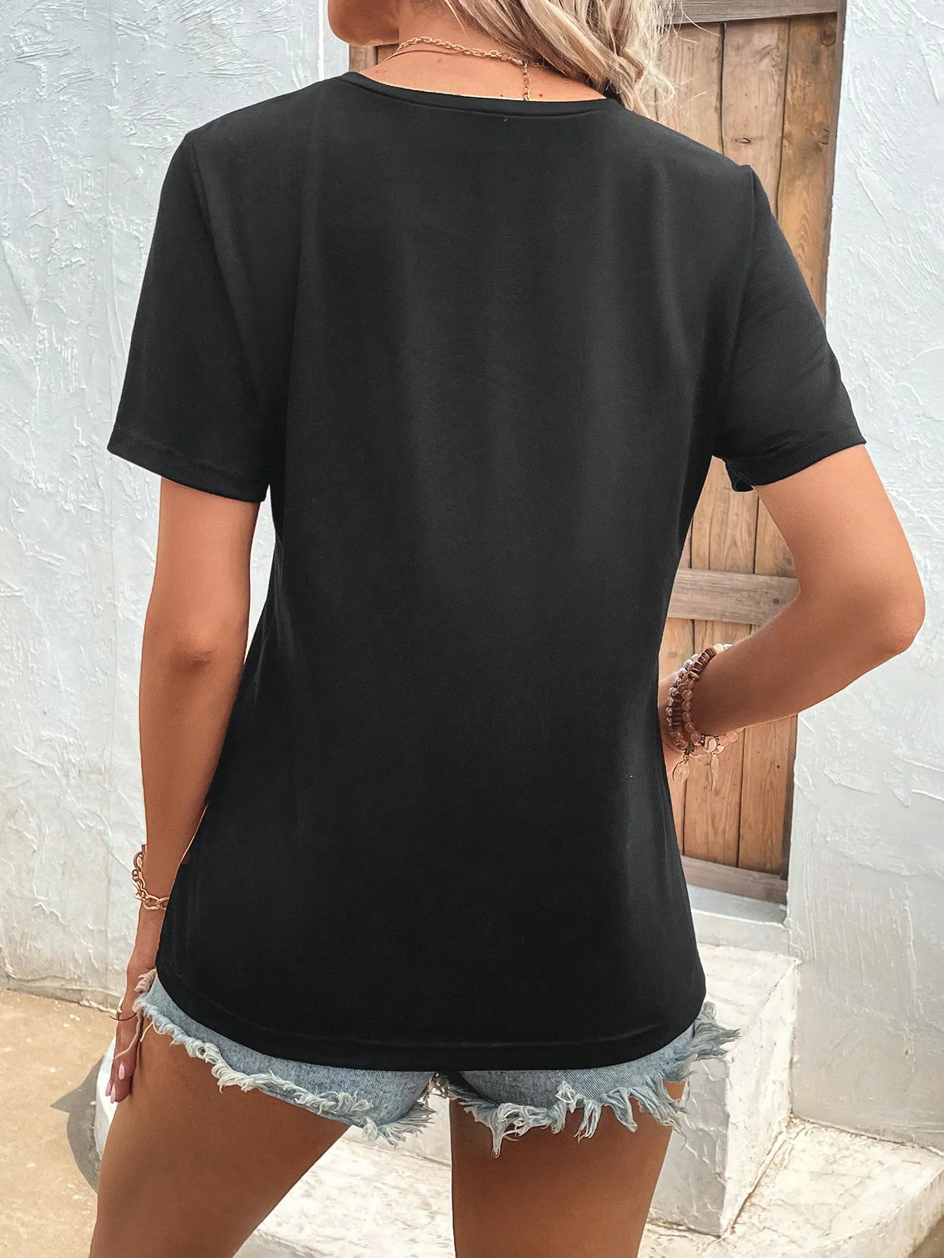 sz2305084855966530_01