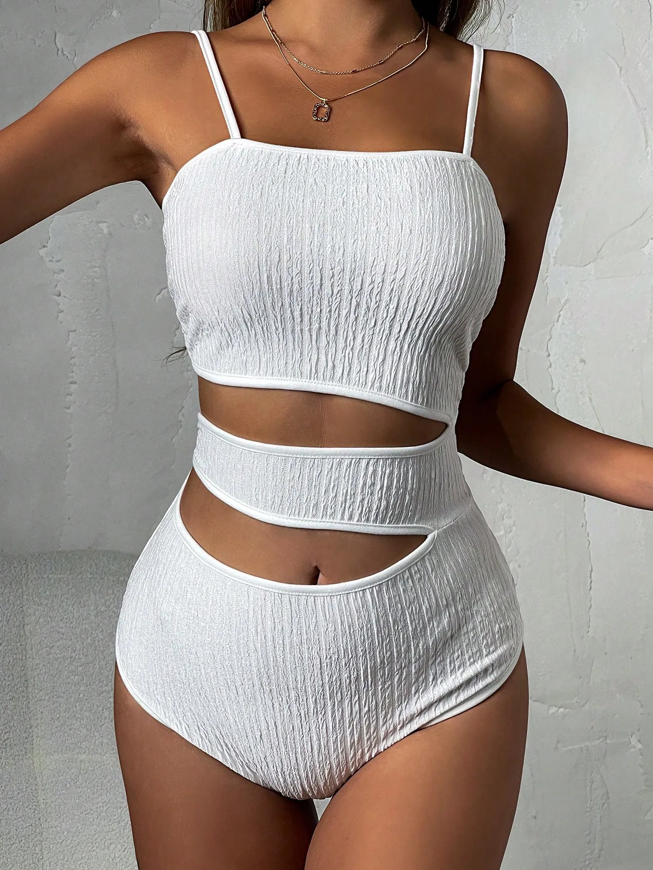 sz2305092882109489_04