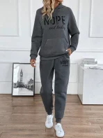 sz2308110421666924_05