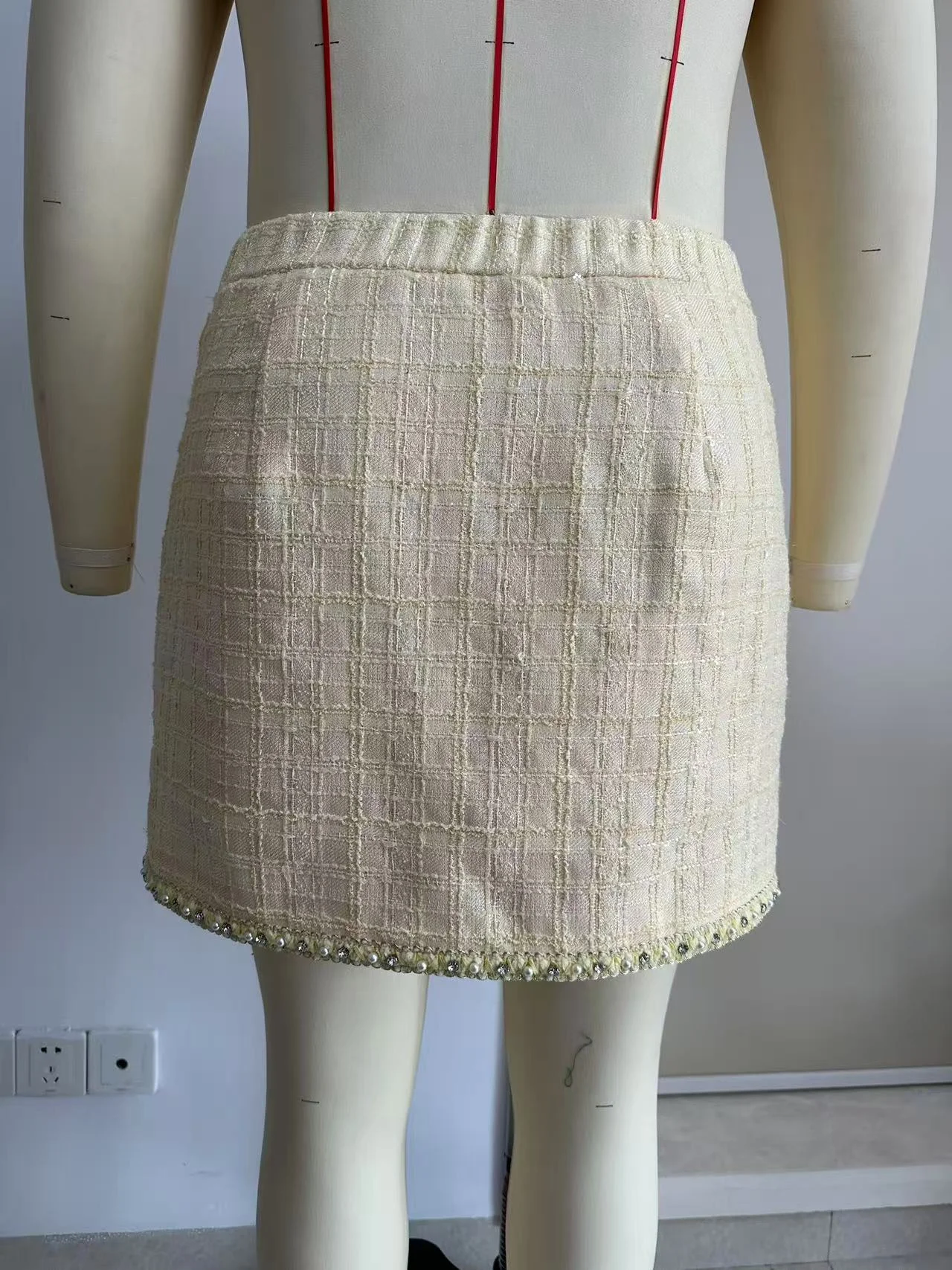 sz25100996992292932_11