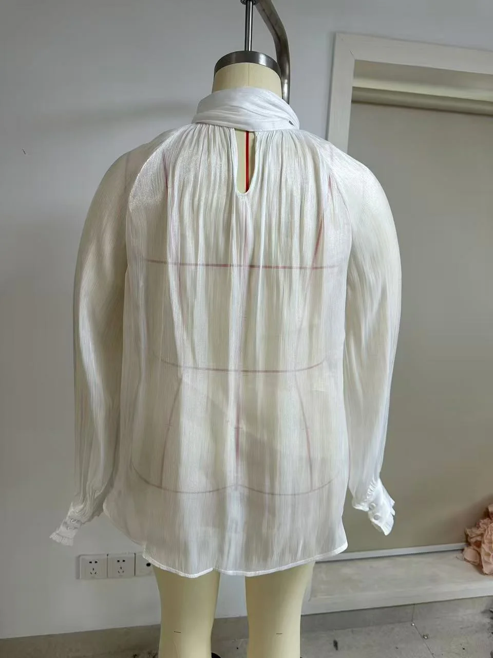 sz25101475795380893_12